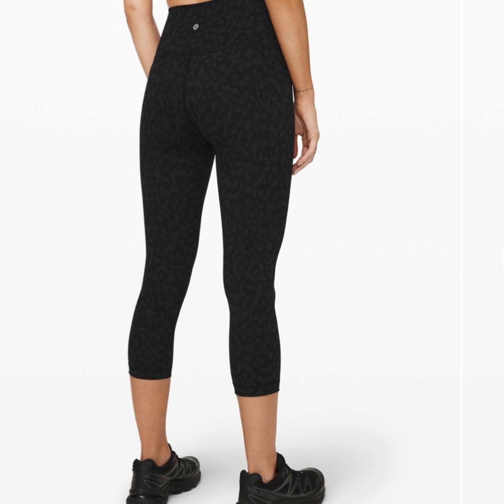 Lululemon Wunder Under Crop (High-Rise)
